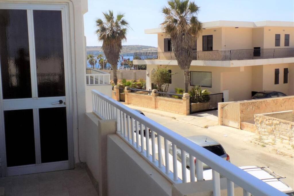 Sunshine Holiday Apartment 5 With Spectacular Seaviews Сент-Полс-Бей Экстерьер фото